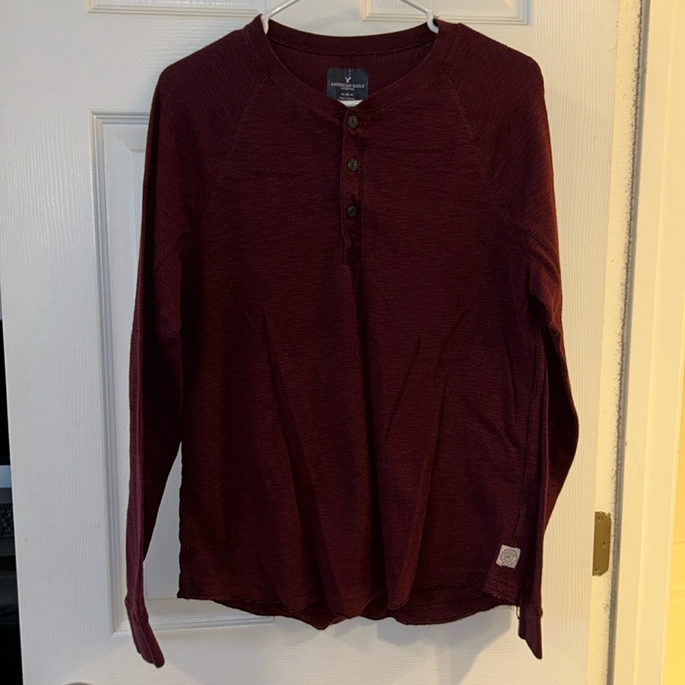 Medium Red Long Sleeve American Eagle Shirt